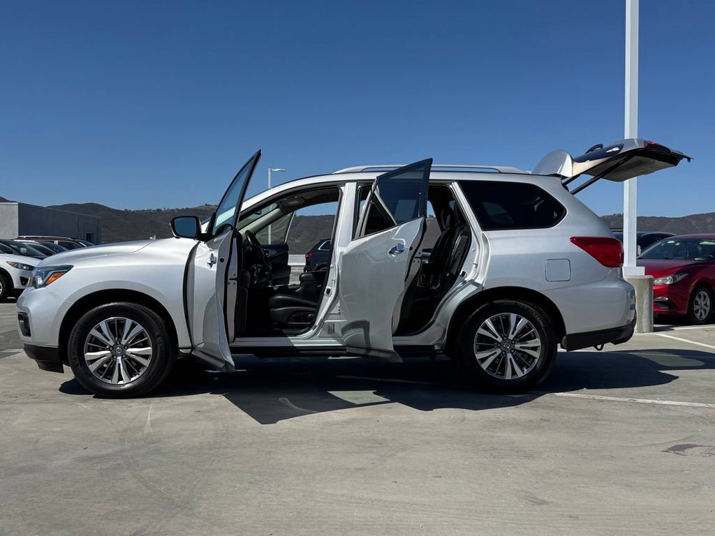 Used 2019 Nissan Pathfinder SL FWD image 28