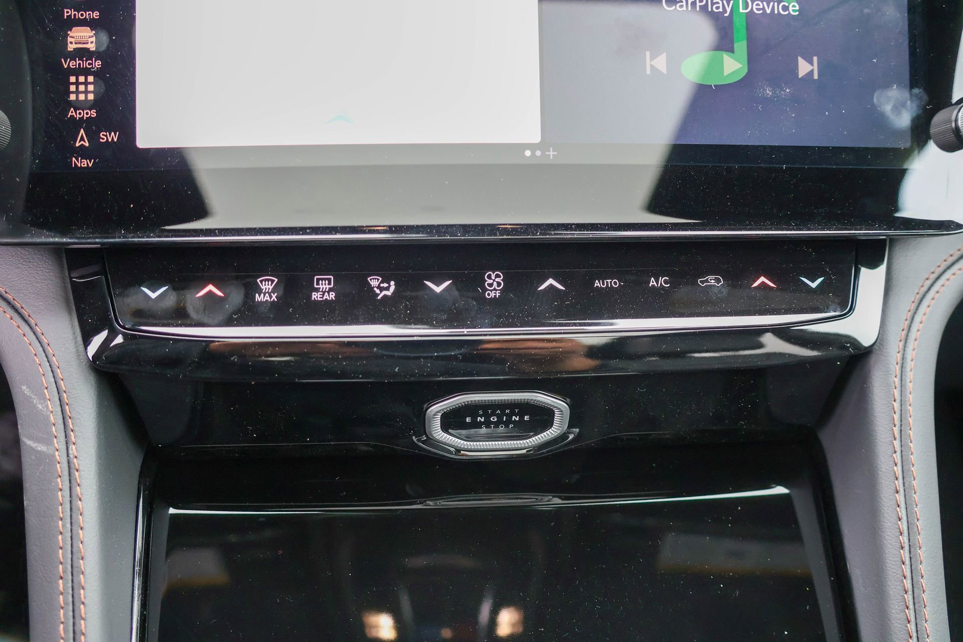 New 2026 Jeep Grand Cherokee L Summit w/ Obsidian Package image 28