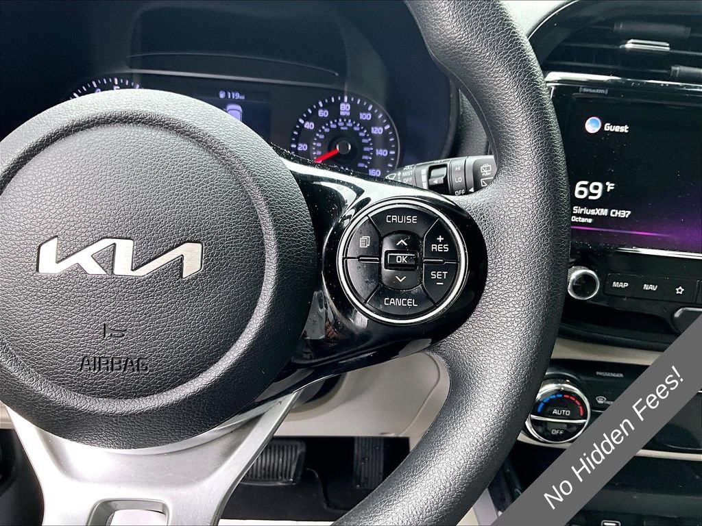 Used 2022 Kia Soul S FWD image 16
