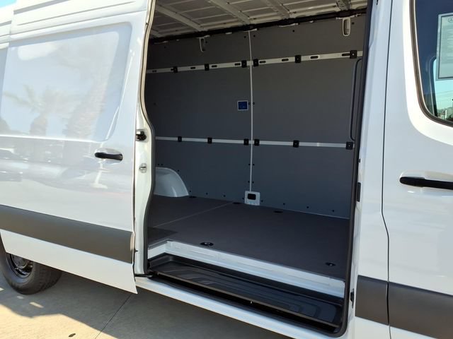 New 2026 Mercedes-Benz Sprinter 2500 image 23