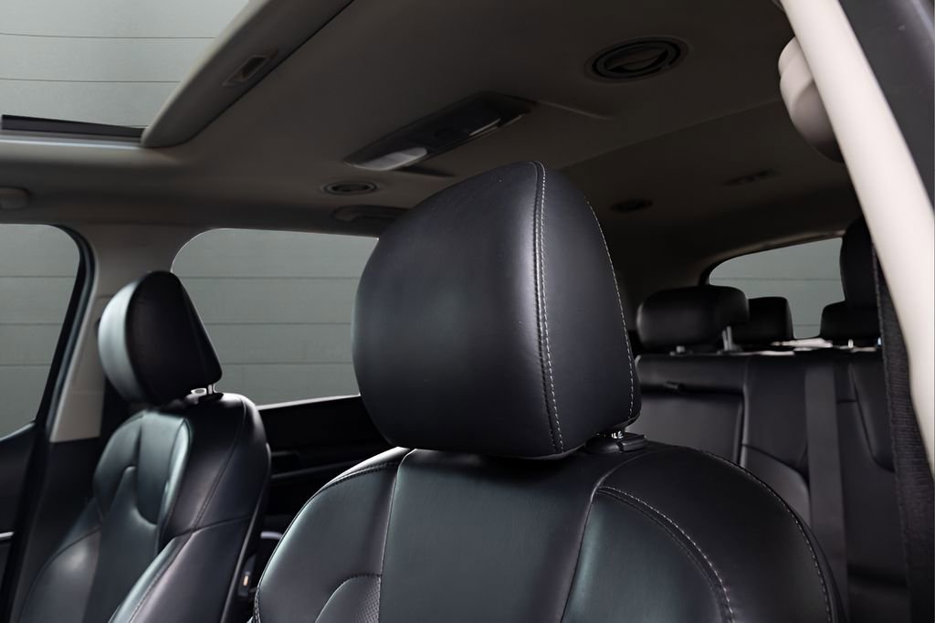 Used 2020 Kia Telluride S w/ S 8 Passenger Seating Package AWD/4WD image 41