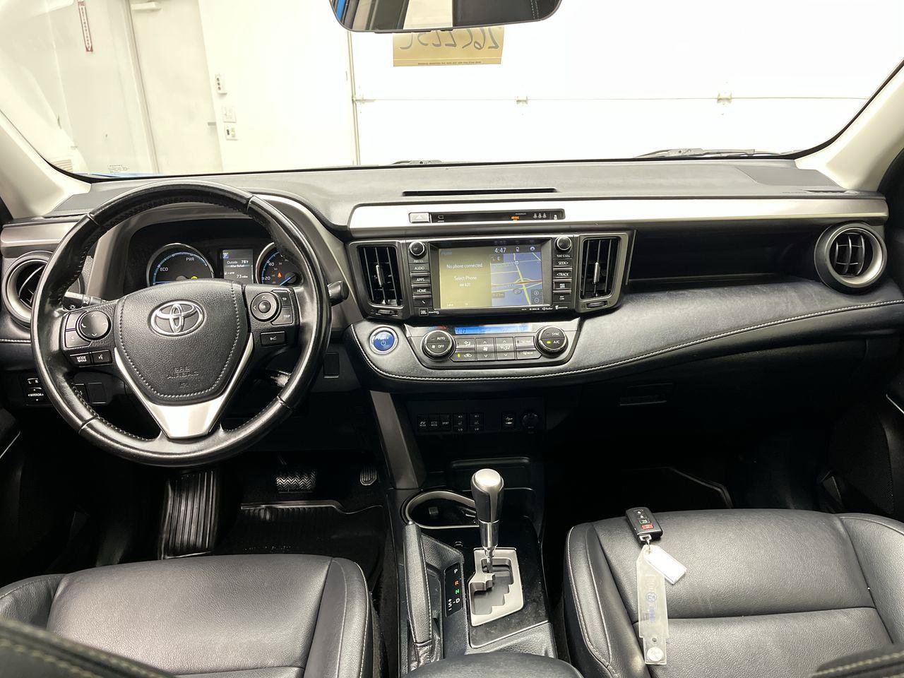 Used 2018 Toyota RAV4 Limited w/ Advanced Technology Package AWD/4WD image 4