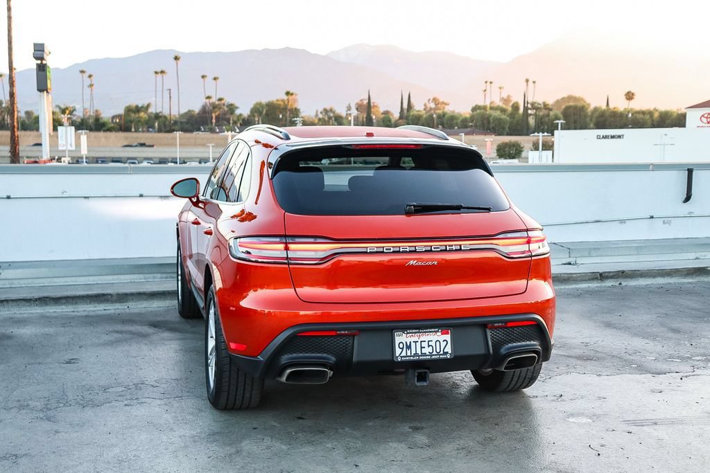Used 2024 Porsche Macan AWD/4WD image 7