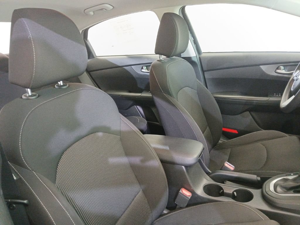 Used 2019 Kia Forte LXS FWD image 10