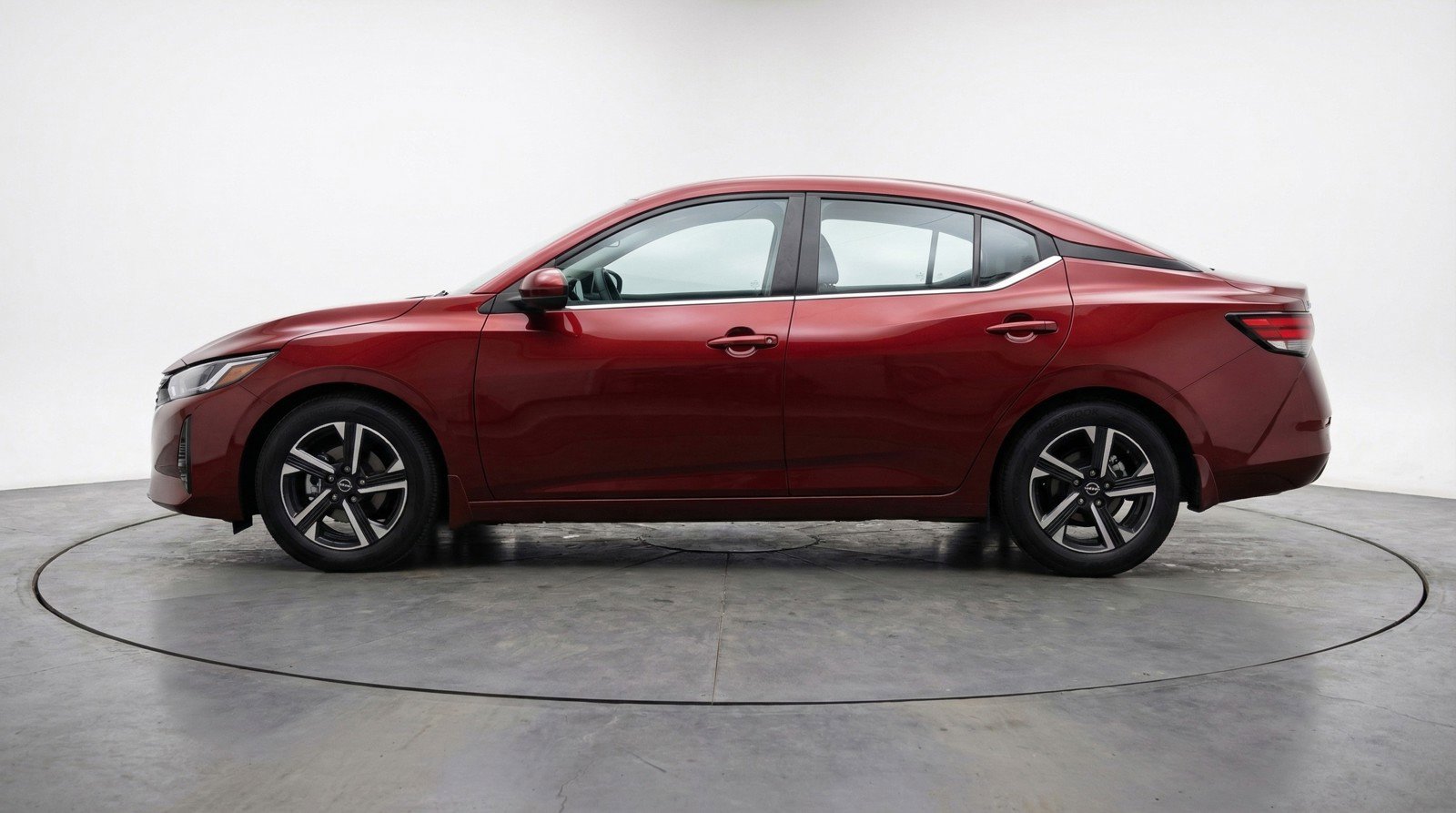 Used 2025 Nissan Sentra SV image 5