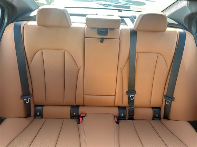 Used 2024 BMW 330i xDrive Sedan w/ Premium Package image 40