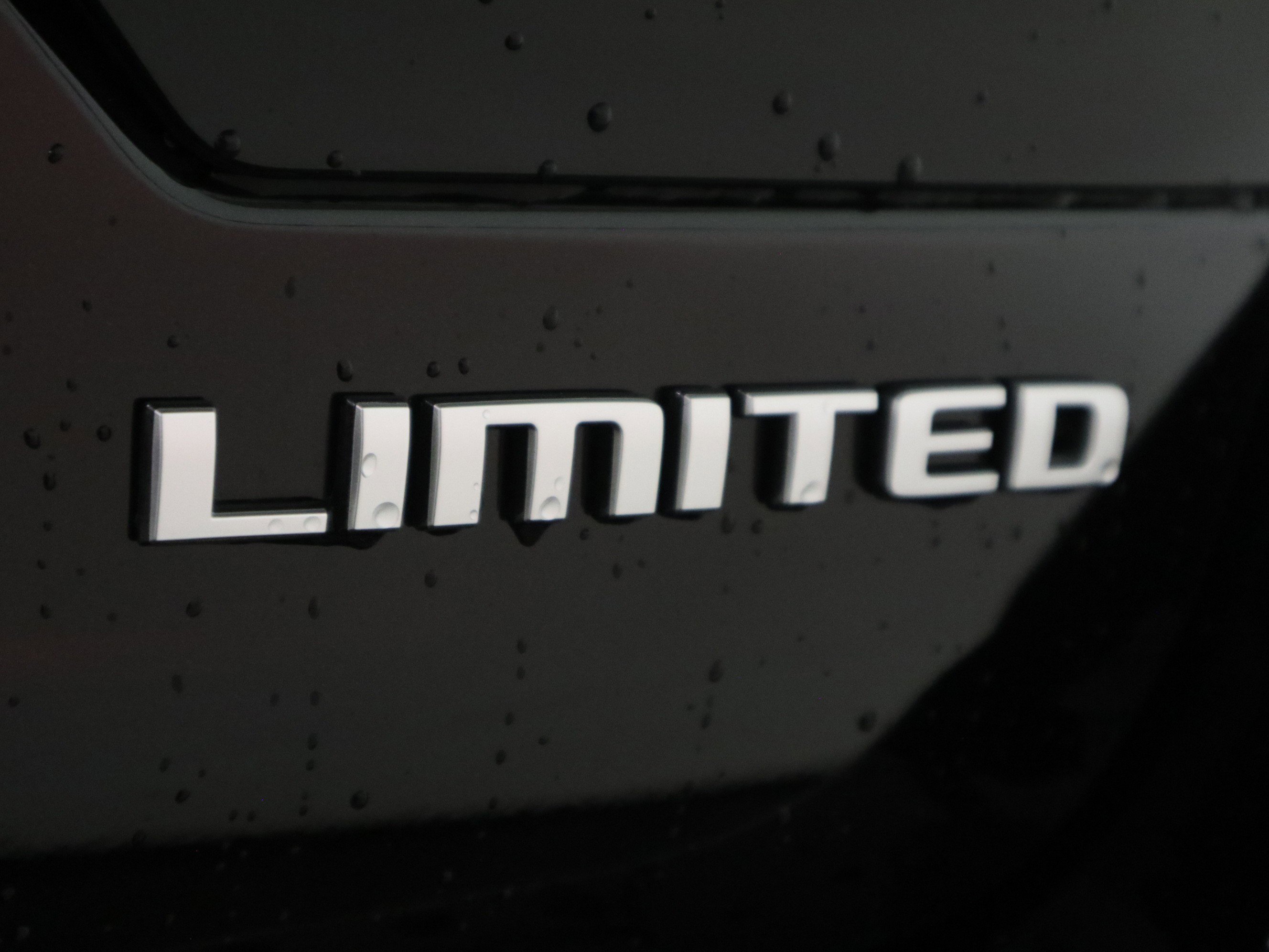 New 2025 Jeep Grand Cherokee Limited w/ Luxury Tech Group II image 36