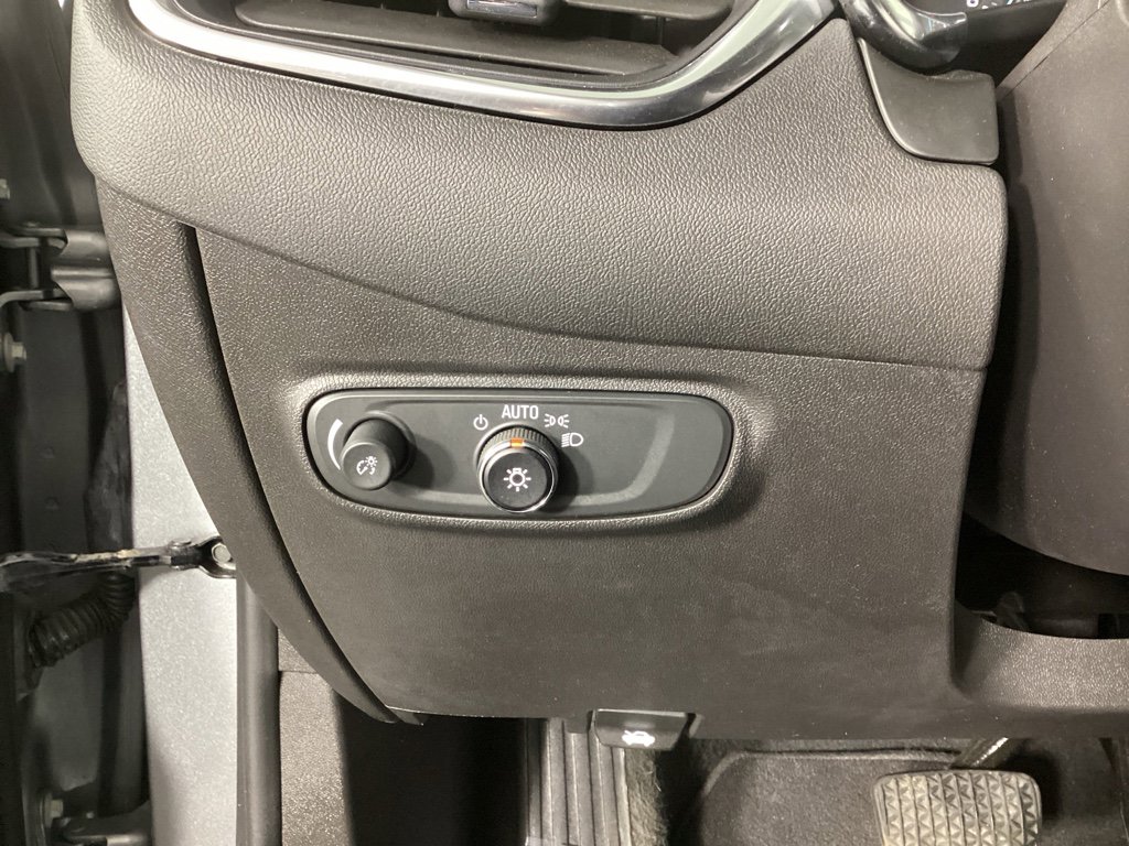Used 2024 Chevrolet Equinox LT image 19