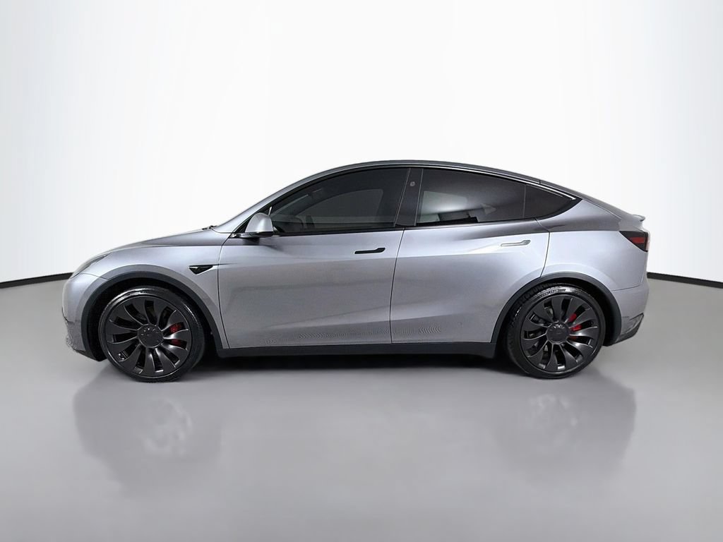 Used 2024 Tesla Model Y Performance AWD/4WD image 8