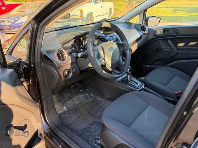 Used 2014 Ford Fiesta S FWD image 8