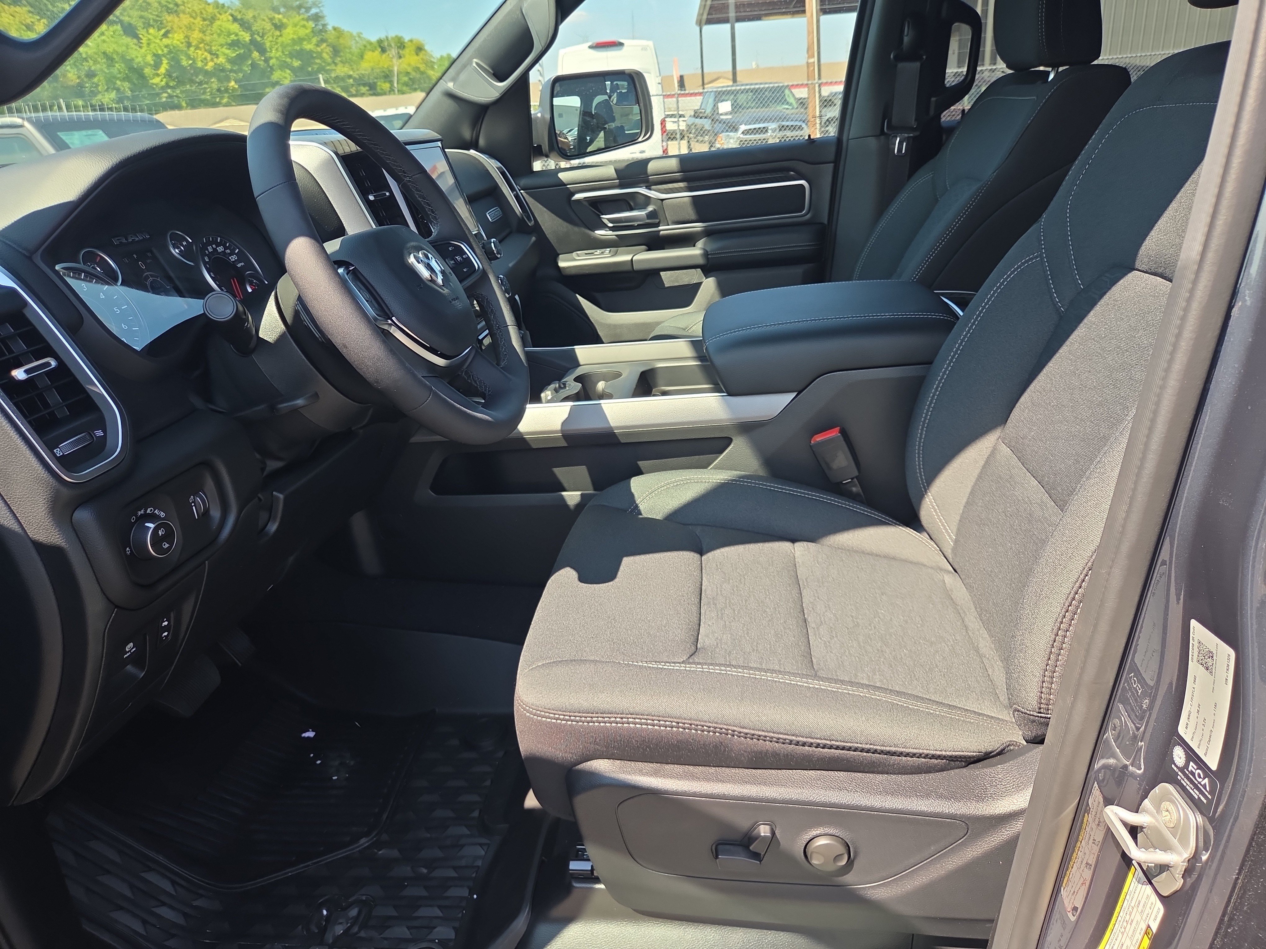 New 2026 RAM 1500 Big Horn w/ Night Edition AWD/4WD image 4