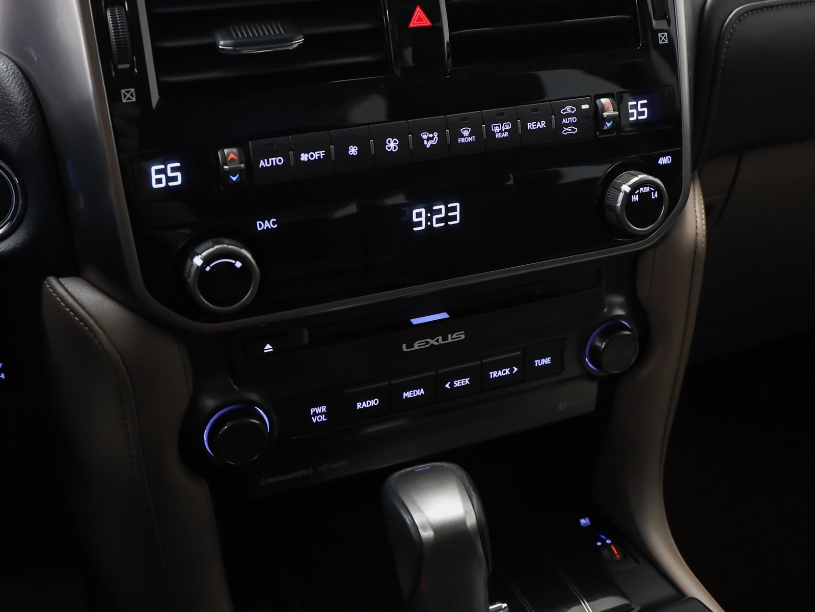 Used 2022 Lexus GX 460 Premium w/ Premium Package image 34