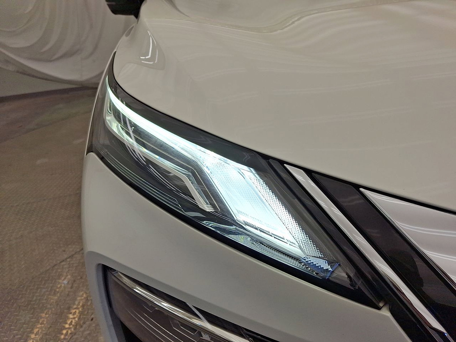 Used 2021 Nissan Rogue Platinum image 28