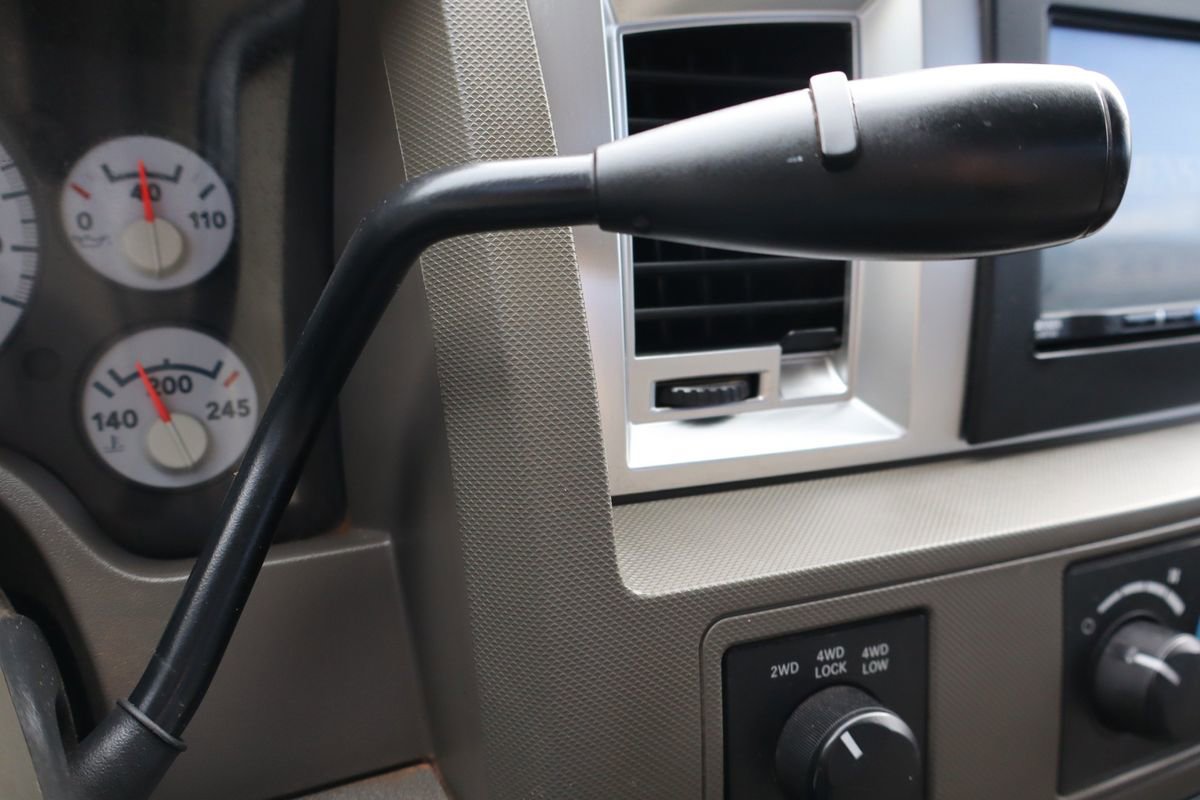 Used 2009 Dodge Ram 2500 Truck SLT image 32