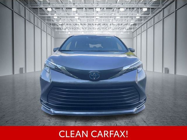 Certified 2025 Toyota Sienna XLE FWD image 2