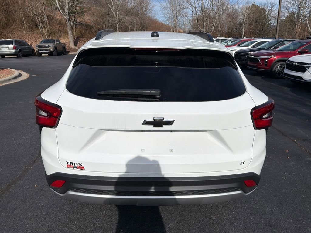 New 2025 Chevrolet Trax LT w/ LT Convenience Package image 4