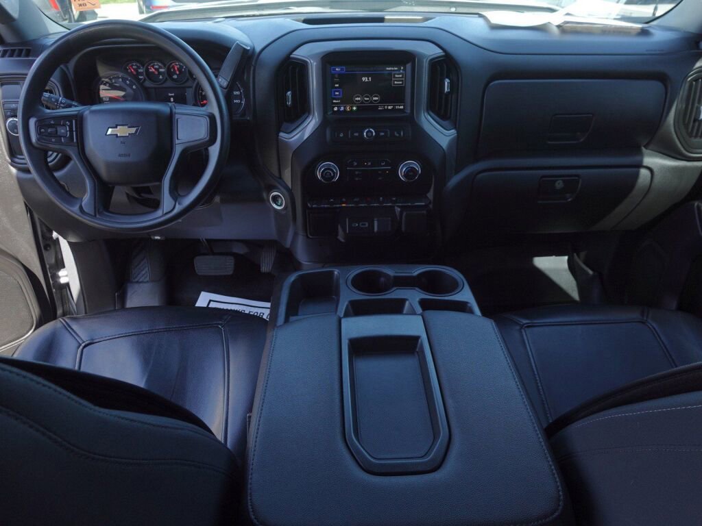 Used 2023 Chevrolet Silverado 1500 Custom image 12