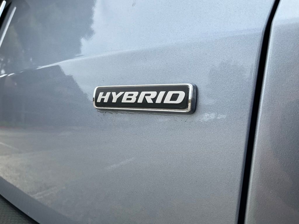 Used 2022 Ford Escape SEL w/ Technology Package image 19