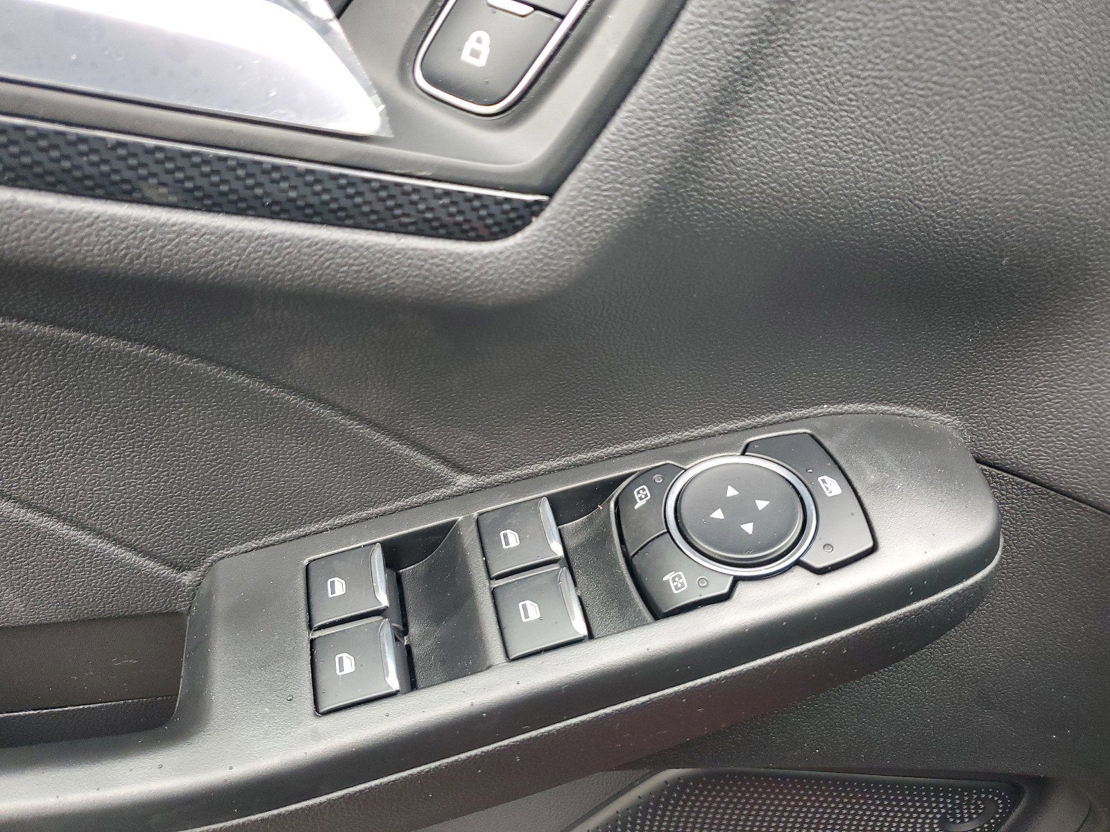 New 2025 Ford Escape ST-Line w/ Equipment Group 301A image 14