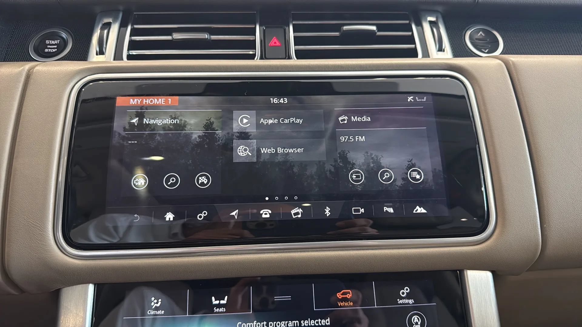 Used 2021 Land Rover Range Rover Westminster Edition AWD/4WD image 26