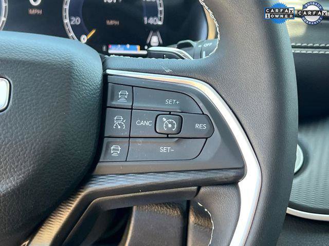 Certified 2025 Jeep Grand Cherokee Laredo X image 31