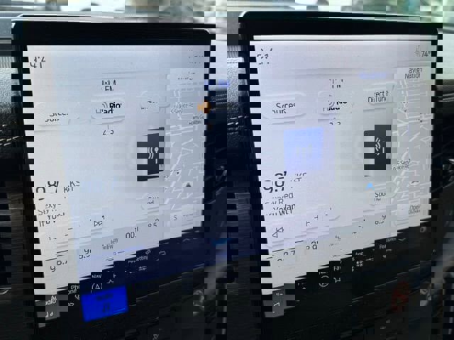 Used 2024 Ford Expedition Limited image 18