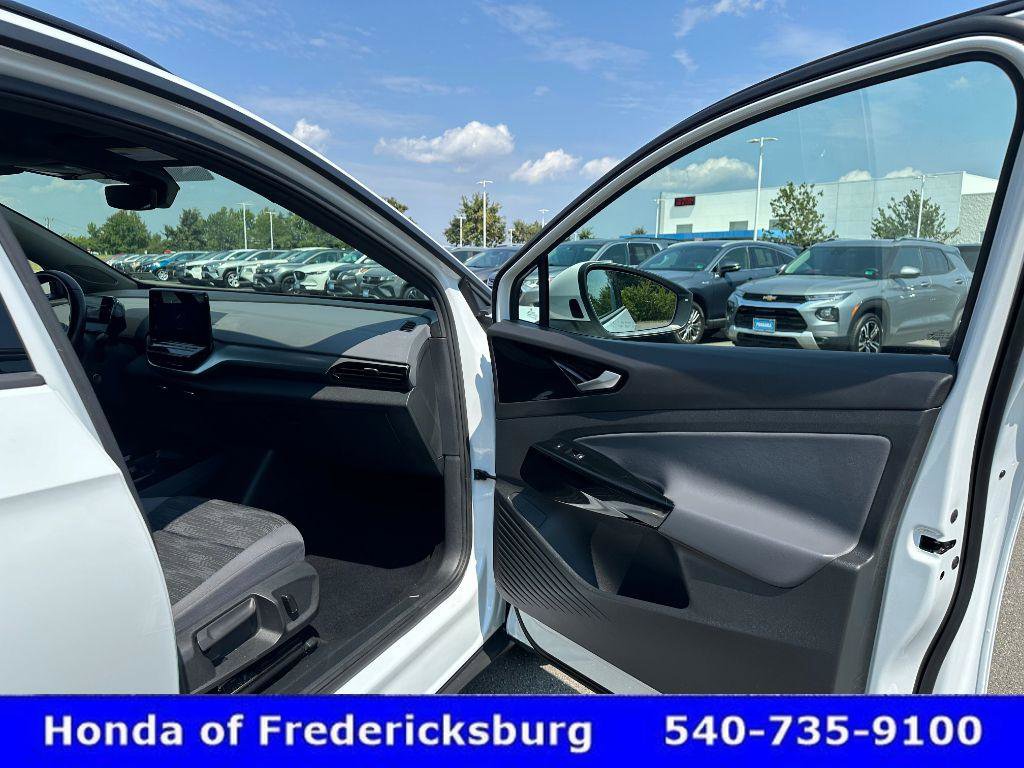 Used 2021 Volkswagen ID.4 Pro image 29