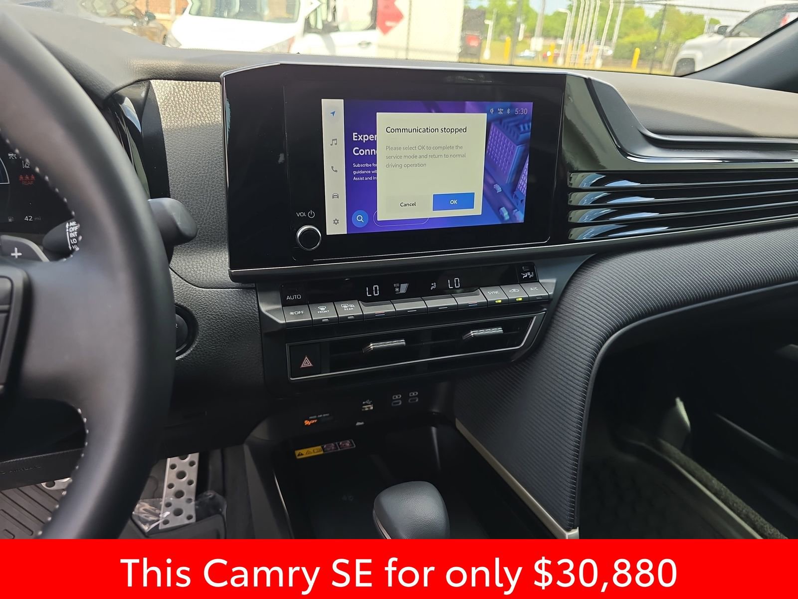 Used 2025 Toyota Camry SE w/ Convenience Package FWD image 26