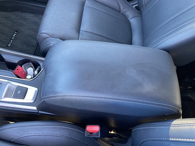Used 2022 Subaru Ascent Limited AWD/4WD image 42