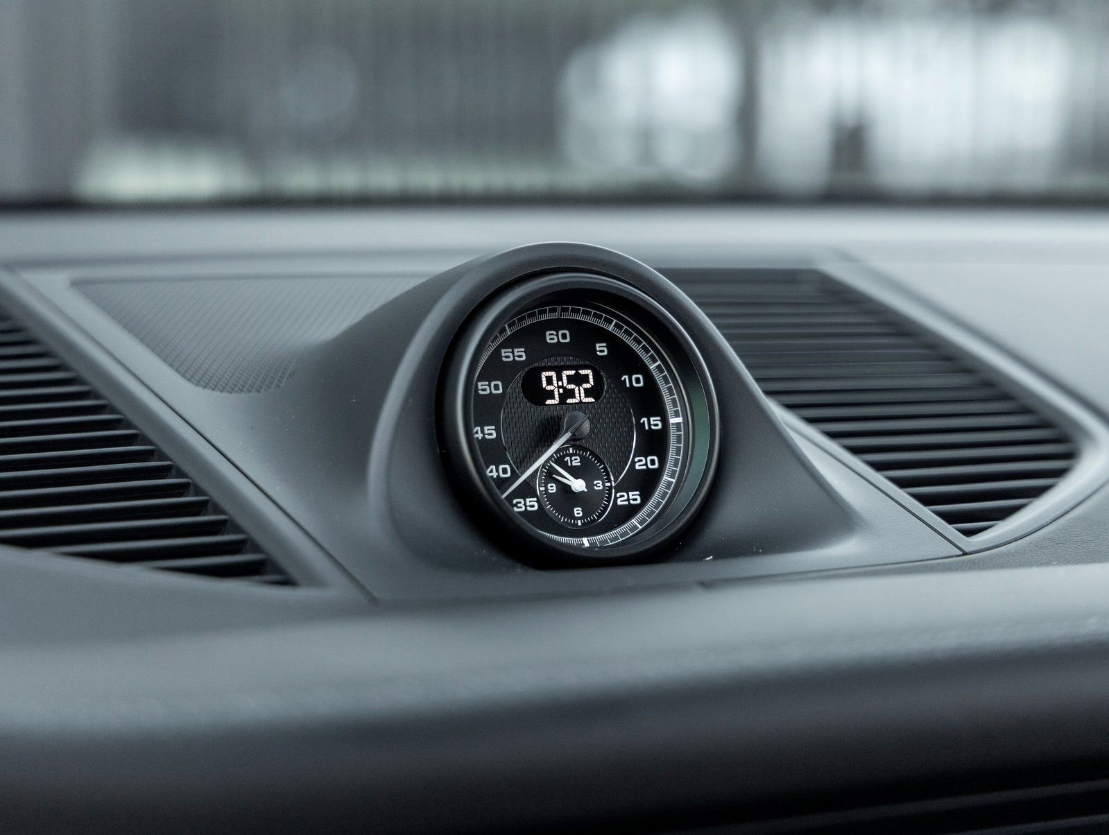 Used 2026 Porsche Macan S image 28