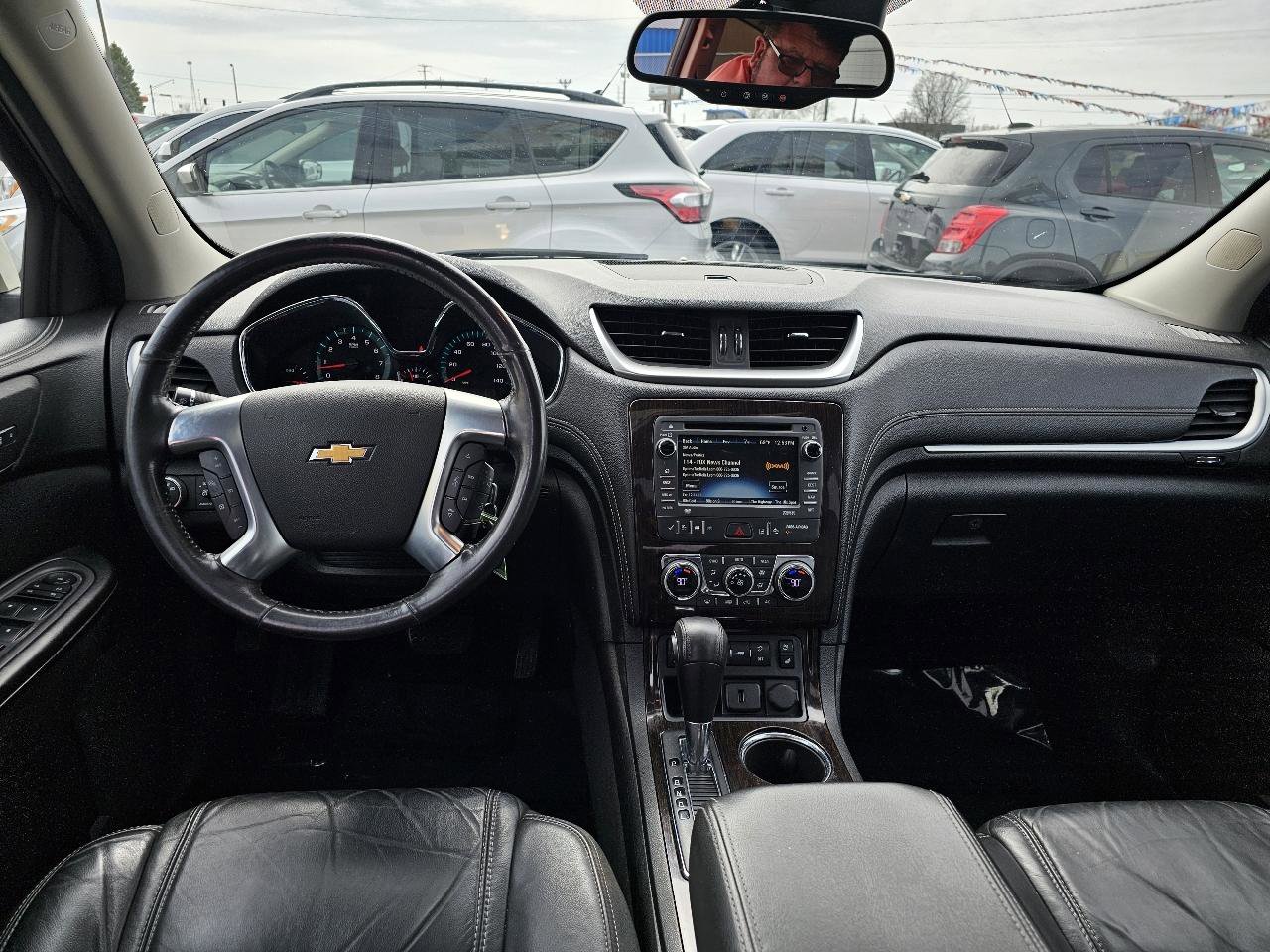Used 2015 Chevrolet Traverse LTZ AWD/4WD image 3