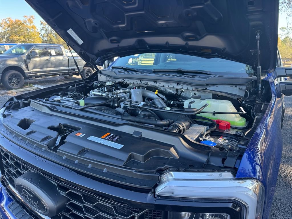 New 2026 Ford F350 Lariat w/ Black Appearance Package image 27