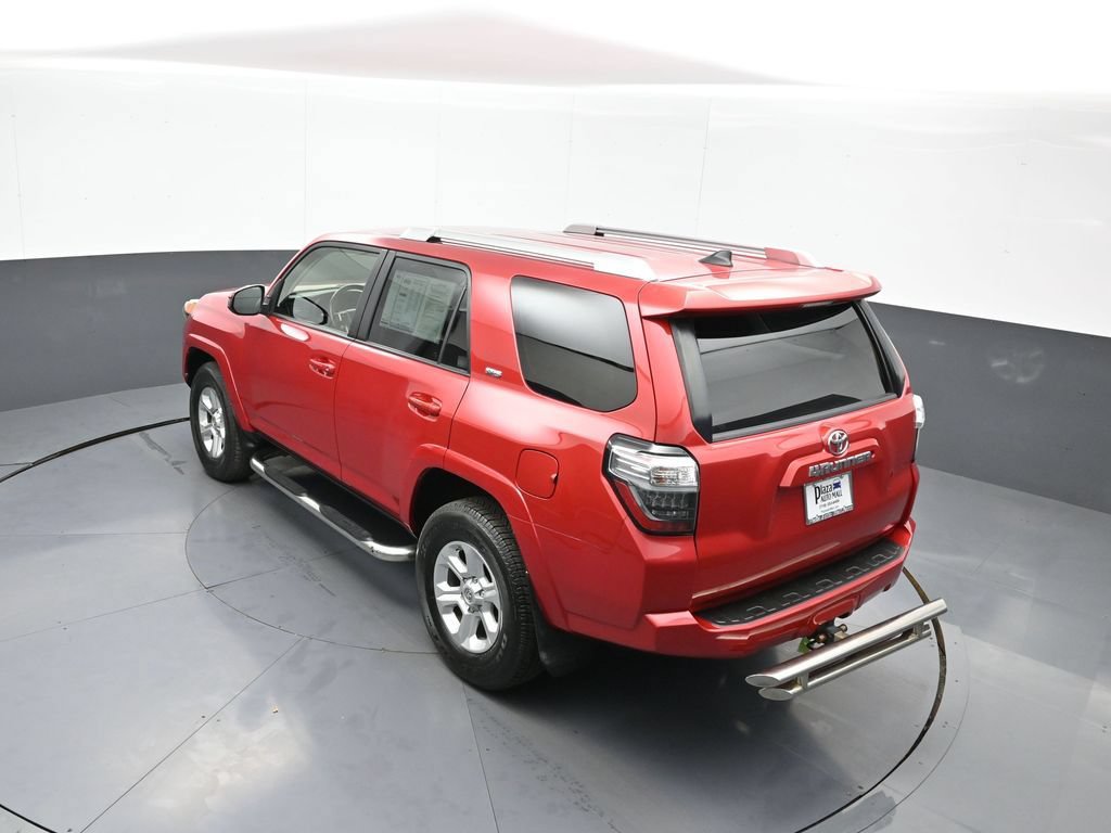 Used 2016 Toyota 4Runner SR5 AWD/4WD image 38