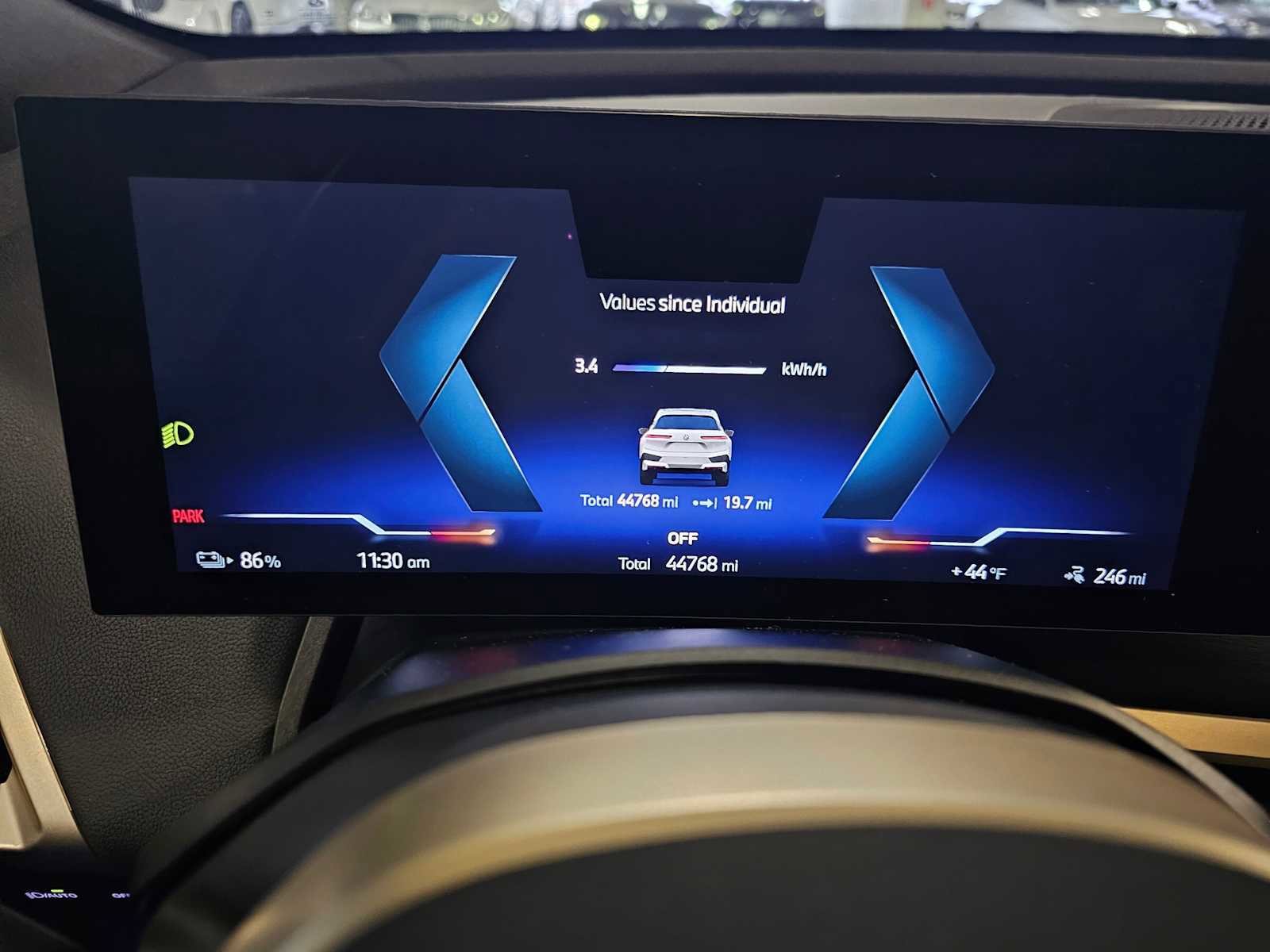 Used 2024 BMW iX xDrive50 w/ Premium Package image 11