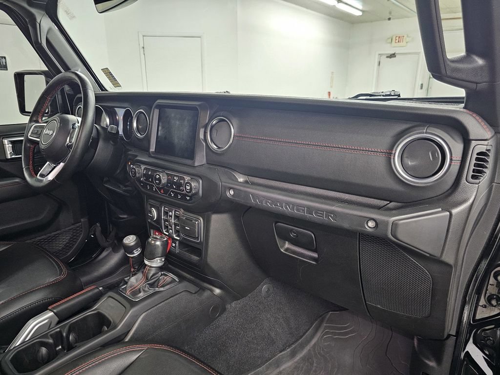 Used 2020 Jeep Wrangler Unlimited Rubicon w/ Quick Order Package 28Y Recon AWD/4WD image 13
