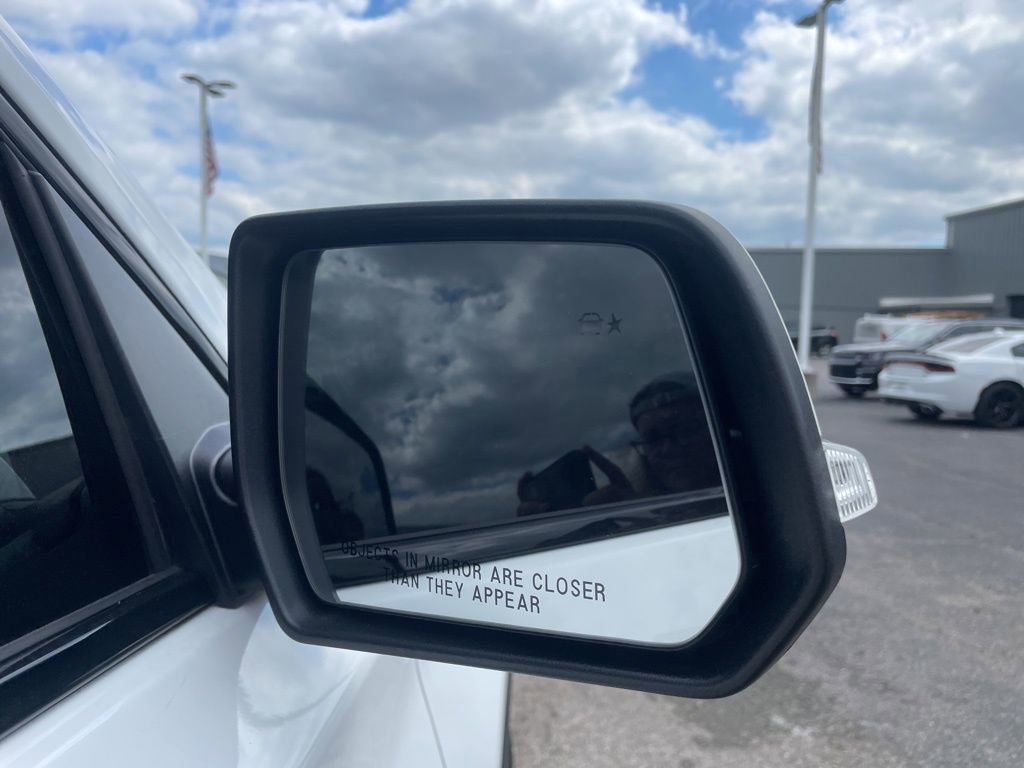 Used 2023 Chevrolet Traverse RS w/ LPO, Floor Liner Package image 17