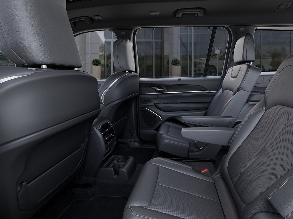 New 2025 Jeep Grand Cherokee L Overland w/ Advanced Protech Group III AWD/4WD image 23