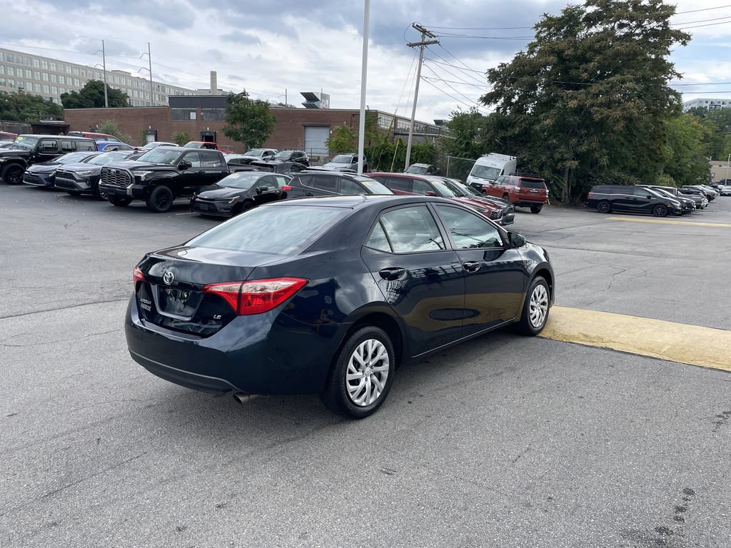 Certified 2018 Toyota Corolla LE FWD image 8