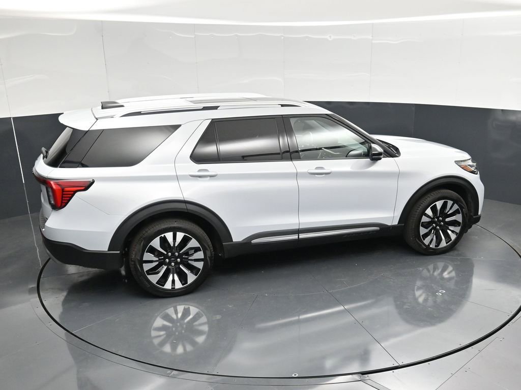 Certified 2025 Ford Explorer Platinum w/ LUX Leather Package AWD/4WD image 40