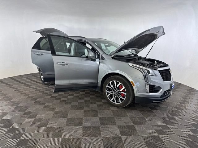 Used 2025 Cadillac XT5 Sportv w/ Technology Package AWD/4WD image 15