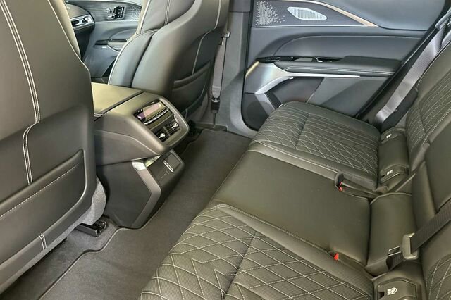 New 2026 Cadillac Lyriq V w/ Exterior Carbon Fiber Package image 12