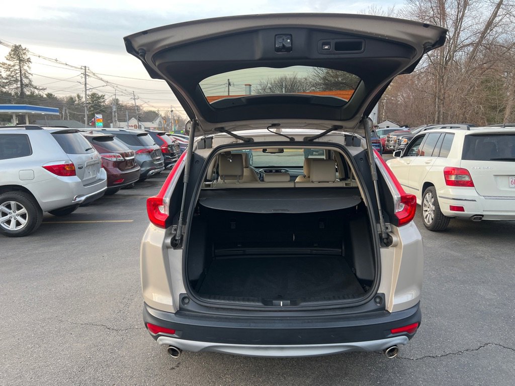 Used 2017 Honda CR-V Touring image 5