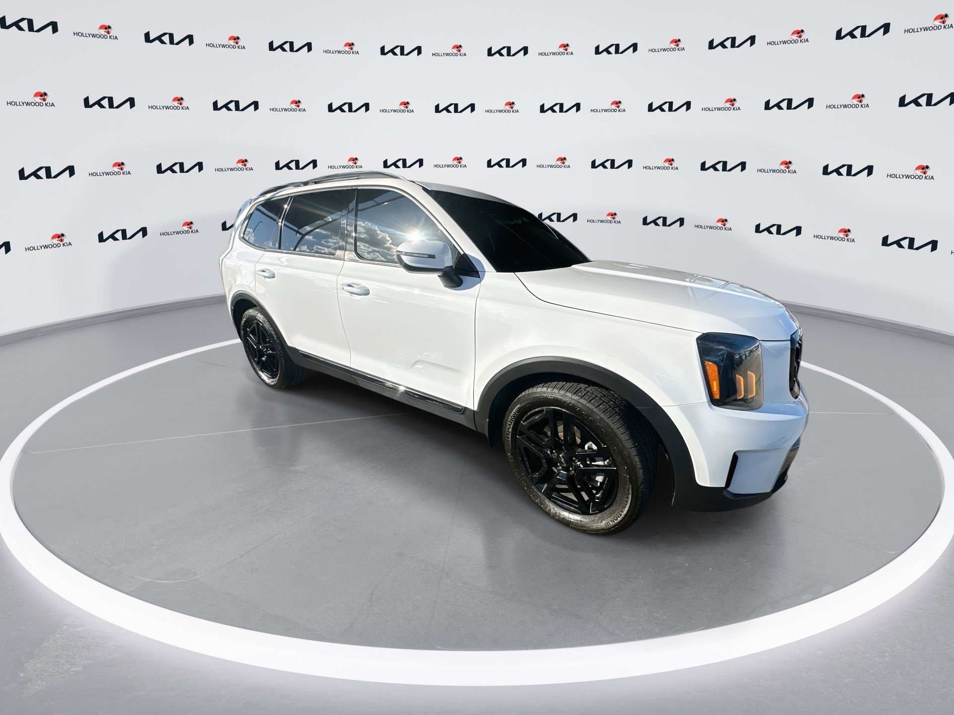 Certified 2024 Kia Telluride EX X-Line image 2