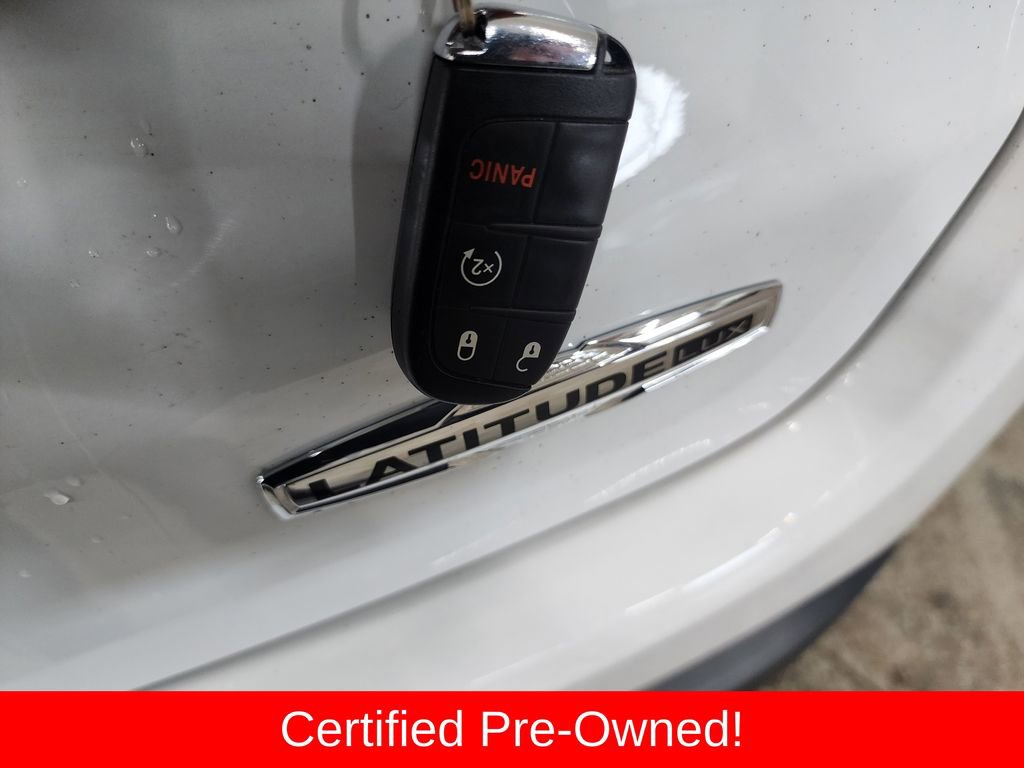 Used 2024 Jeep Compass Latitude image 42