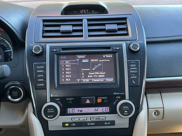 Used 2014 Toyota Camry XLE w/ Leather Package FWD image 18