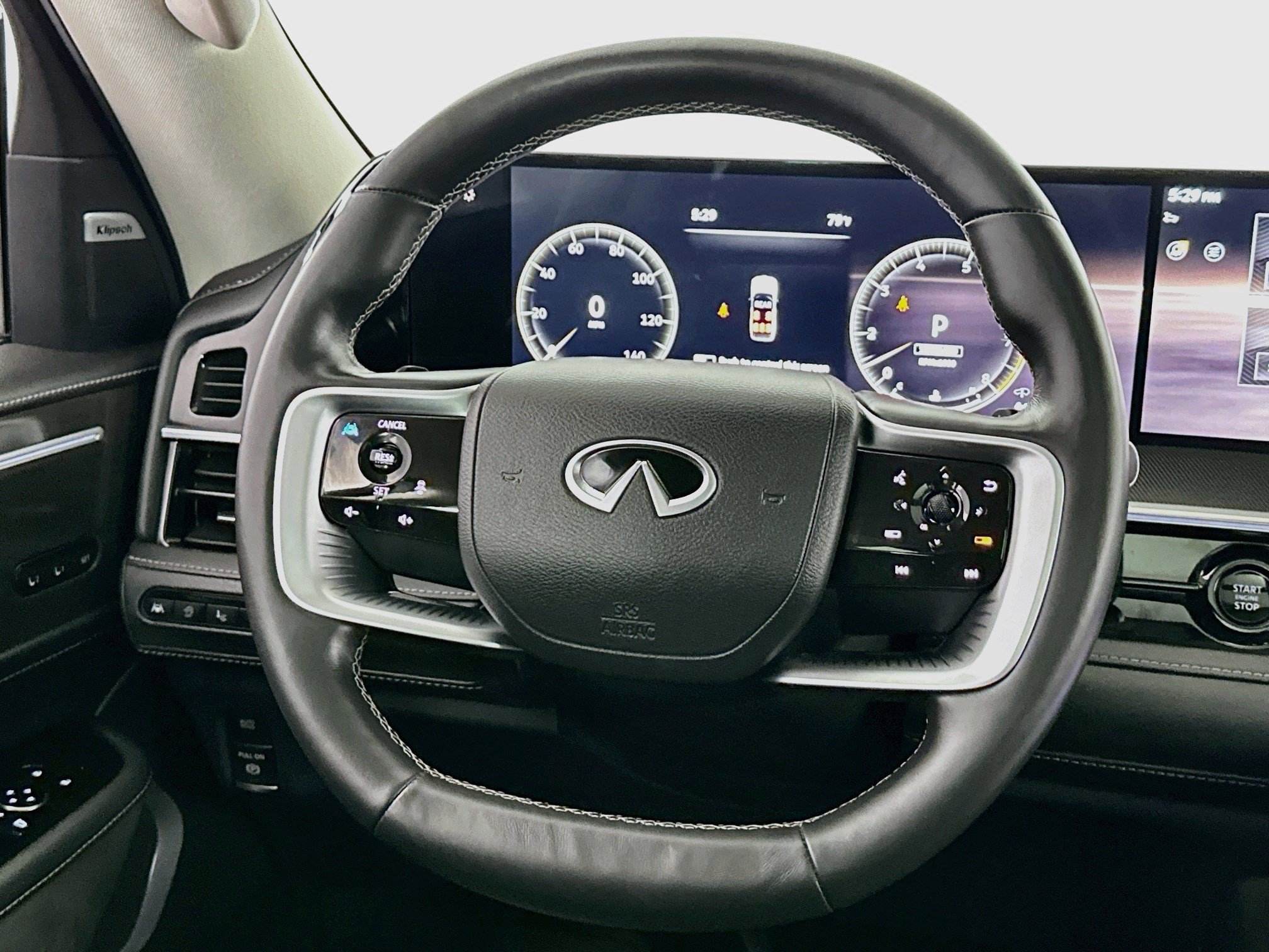 Used 2025 INFINITI QX80 Luxe AWD/4WD image 8