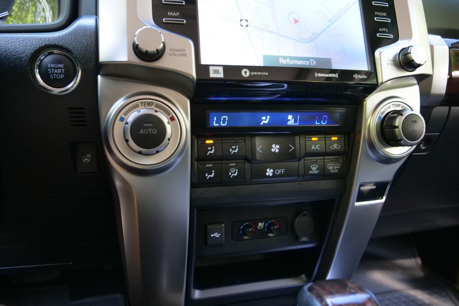Used 2023 Toyota 4Runner Limited AWD/4WD image 11