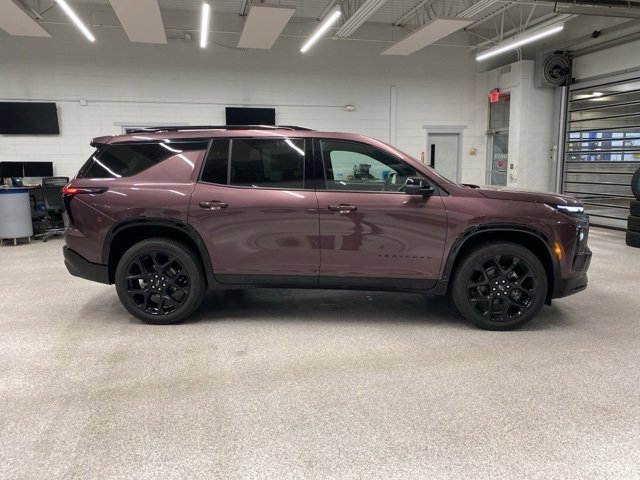 New 2026 Chevrolet Traverse RS w/ LPO, Floor Liner Package image 4