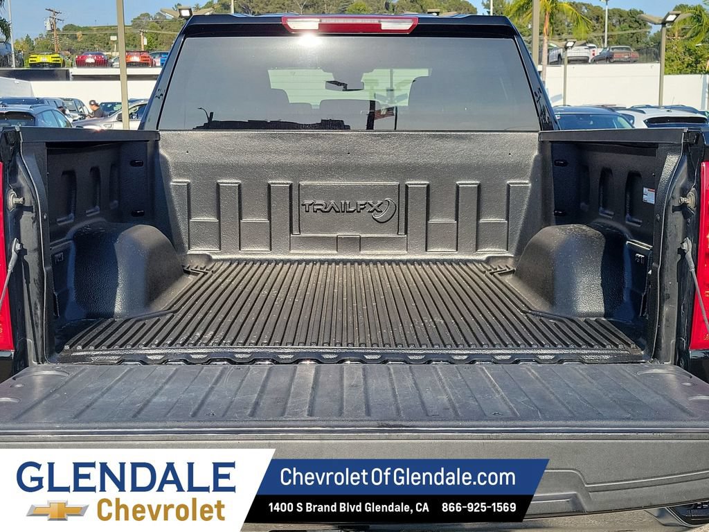Certified 2025 Chevrolet Silverado 1500 LT RWD image 21