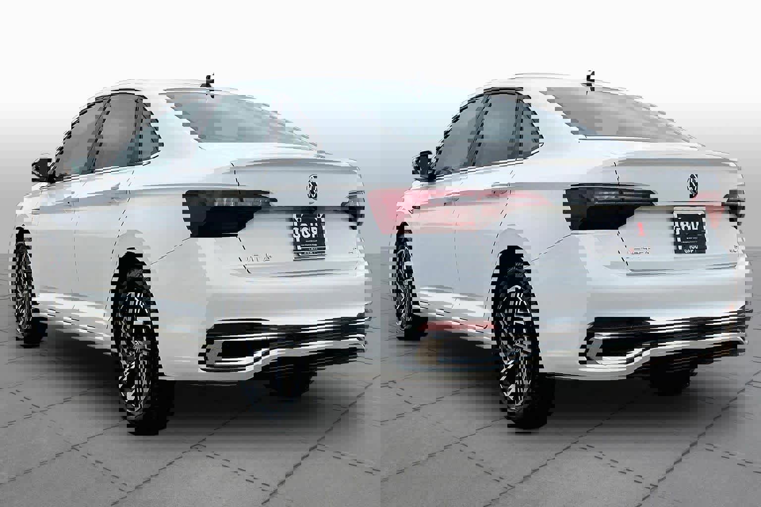 Used 2024 Volkswagen Jetta SEL FWD image 12